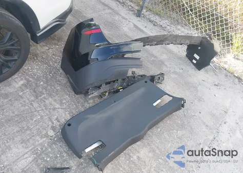 2020 Hyundai Tucson Value z USA, uszkodzony, nr VIN KM8J3CA40LU093285